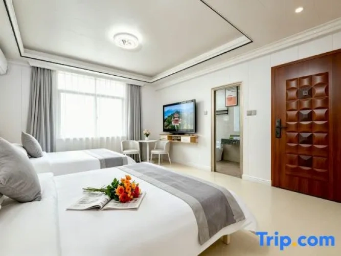 3 Bedrooms Premium Suite