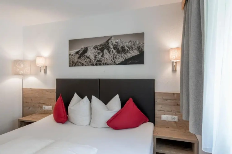 1 Bedroom Apartment with balcony