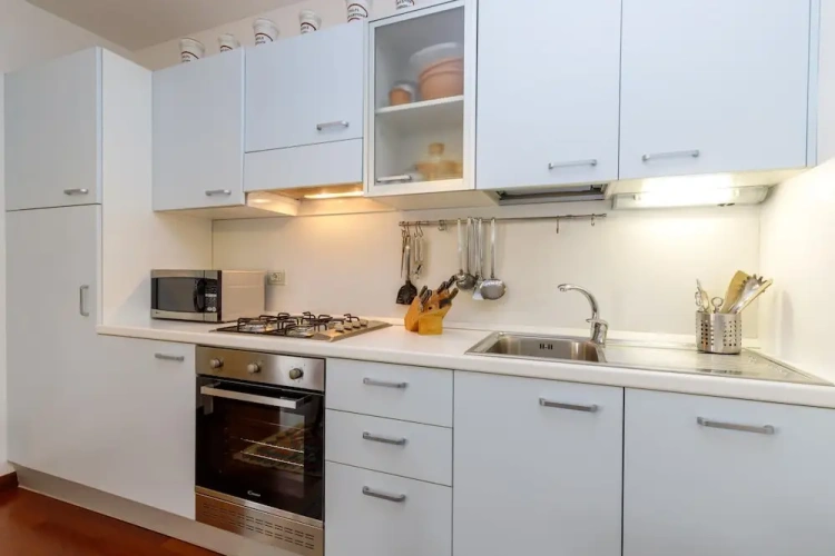 2 Bedrooms Standard Single Suite with balcony