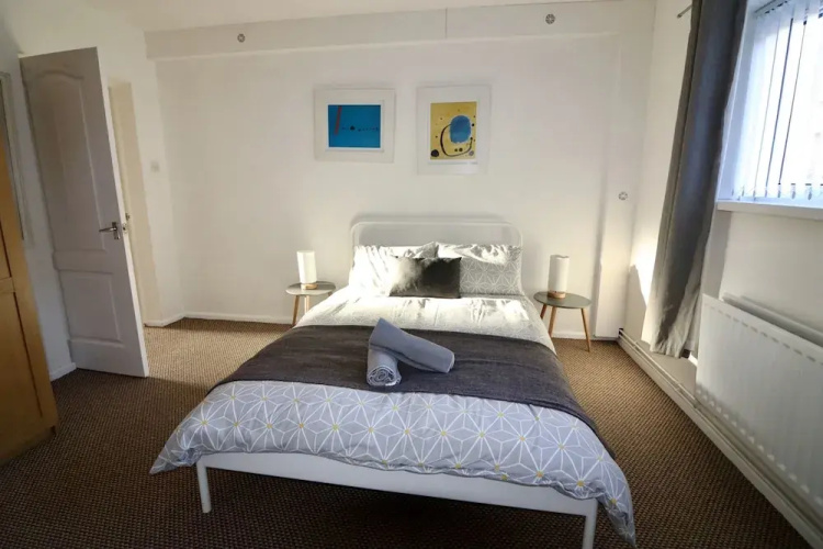 York Rd area 2 bed