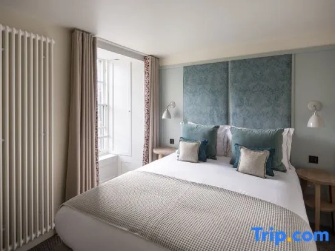1 Bedroom Double Apartment