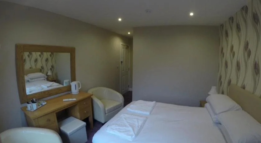 George Hotel