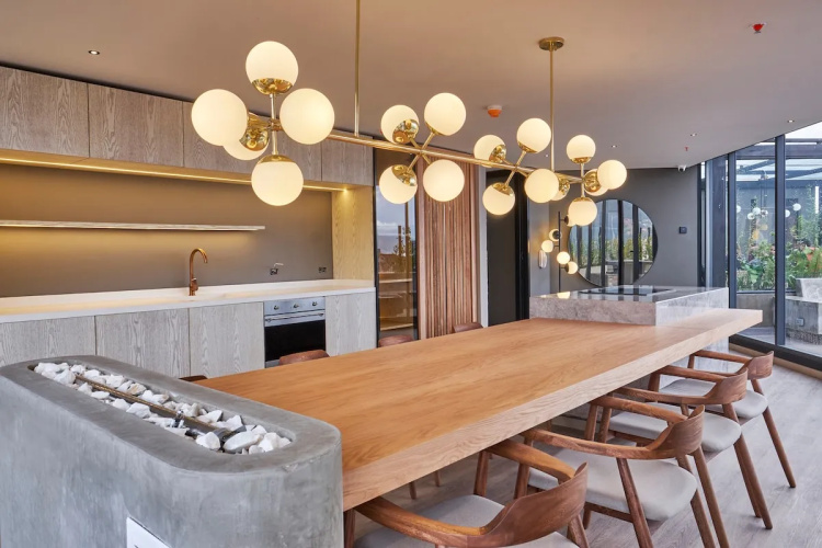 Icon 100 Studio Loft 300