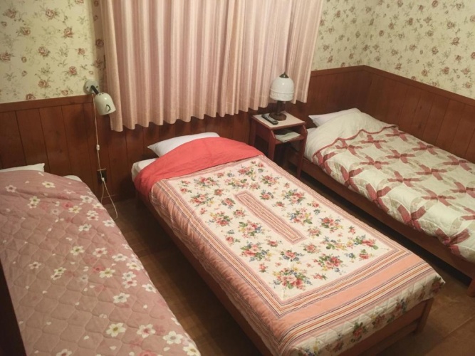 Economy Triple room