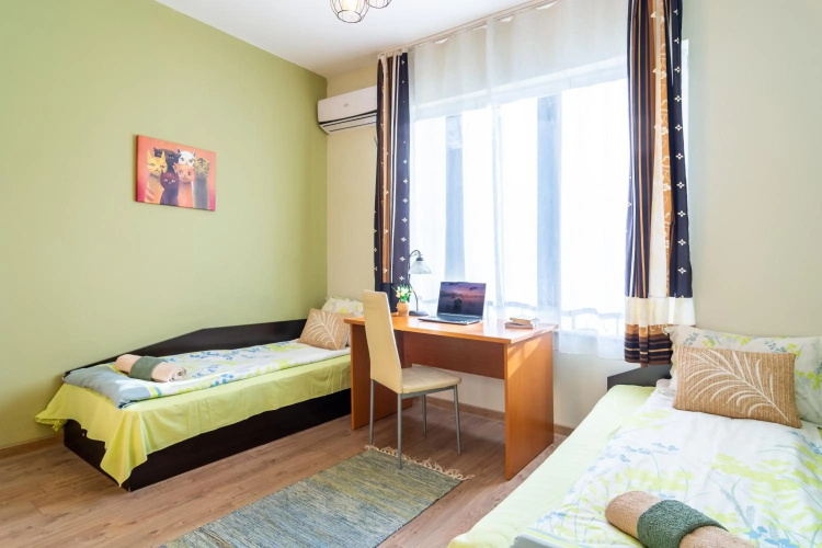 Madrid spacious and quiet family Apartment