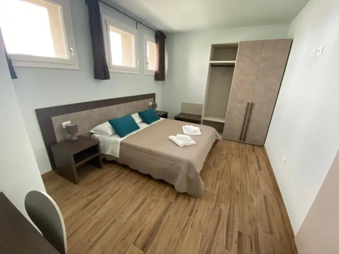 2 Bedrooms Apartment
