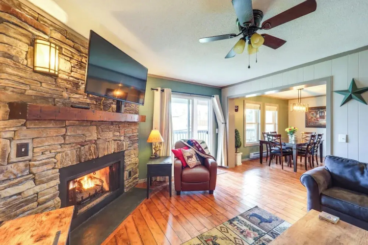 Furnished Deck + Resort Perks: Beech Mtn Retreat!