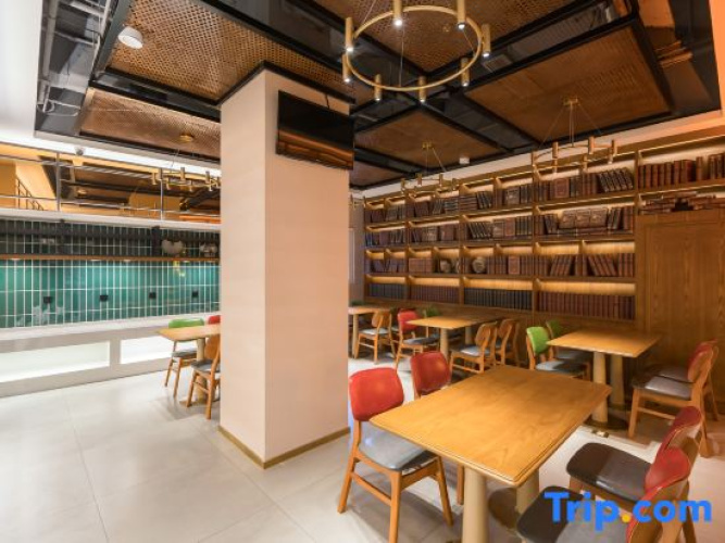 James Joyce Coffetel Hotel (Beijing Shunyi Shimen Subway Station)