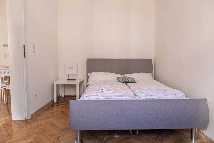 Comfortable 2BR Apartment Long Stay