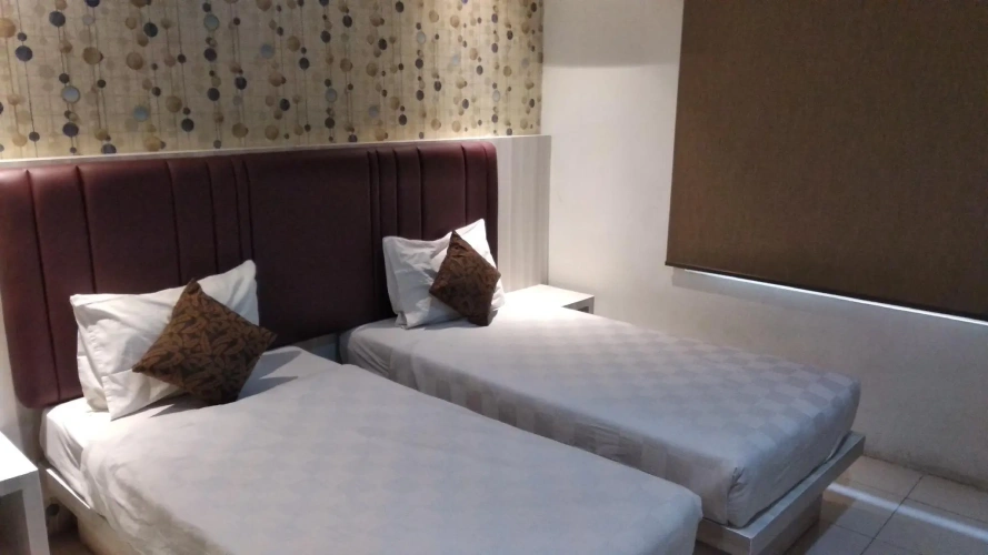 Standard Double Club room with city view