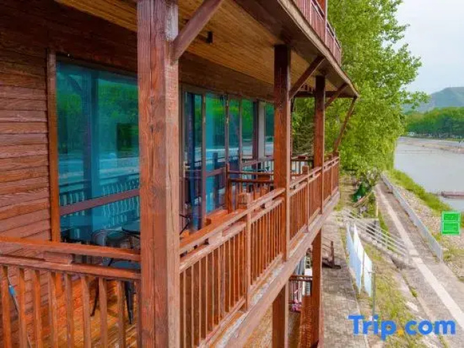 Jing County Linshui Ju Homestay