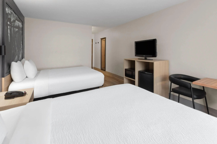 Super 8 by Wyndham Quebec City