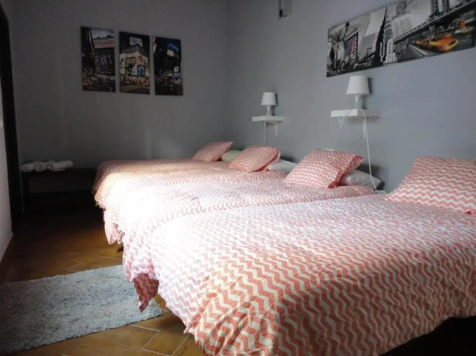 3 Bedrooms Cottage