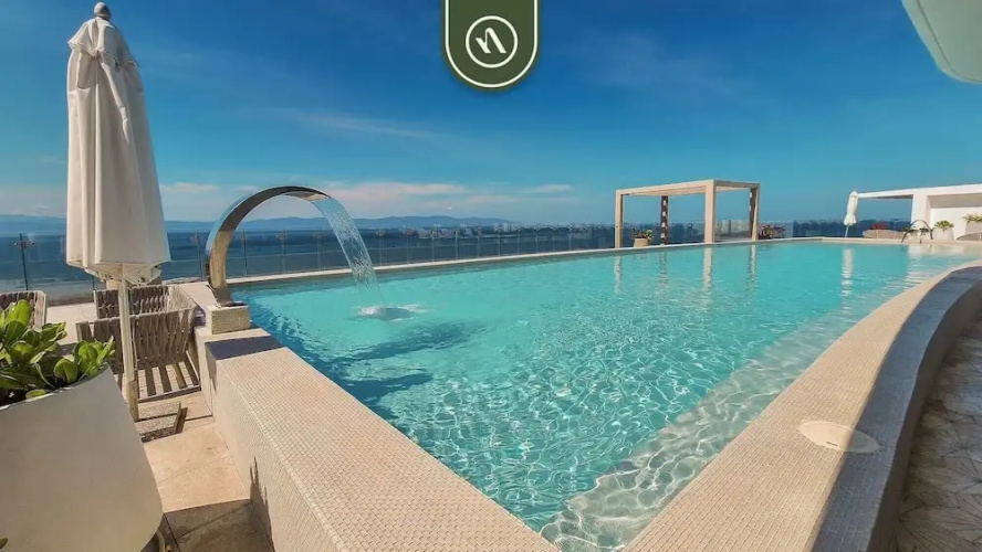 New 3BR Condo - Oceanview Terrace - Private Beach