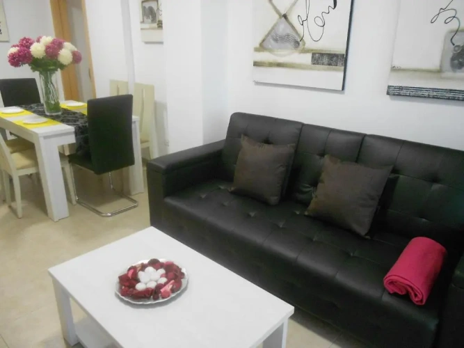 3 Bedrooms Apartment