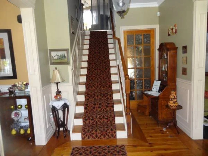 Newark Manor B&B