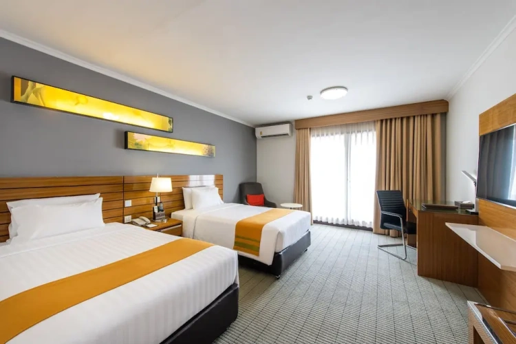 Deluxe Twin room with balcony