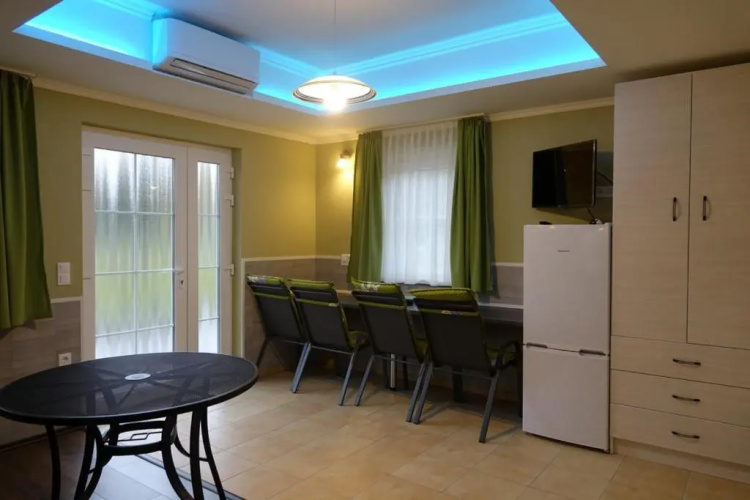 Mesteri Apartman 1A-B
