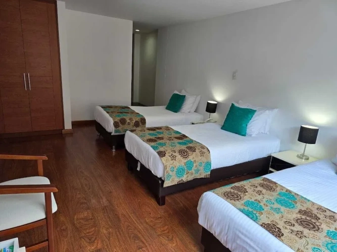 Standard Triple room