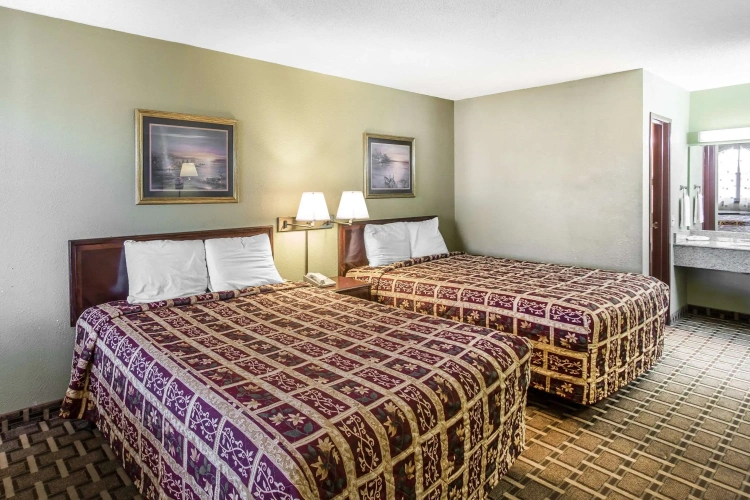 Standard Quadruple room