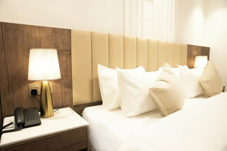 Nars Plus Al Naeem Hotel