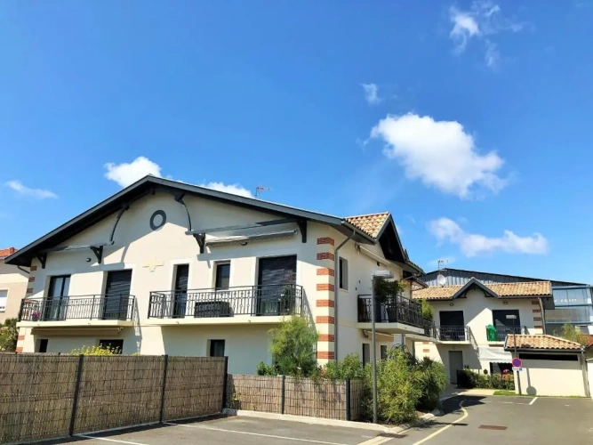 2 Bedrooms Cottage
