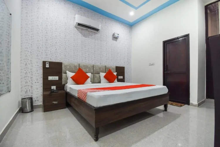 Classic Triple room