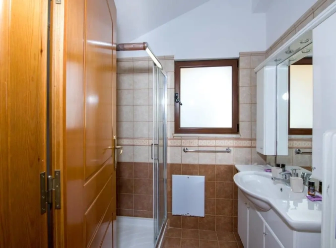 3 Bedrooms Villa