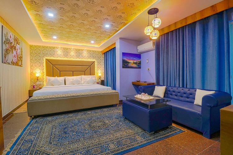 Standard Family room