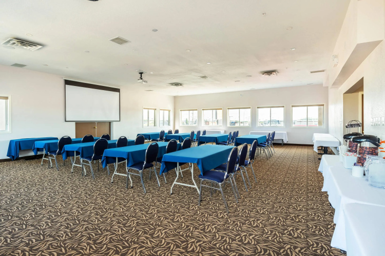 Comfort Inn & Suites photo 22