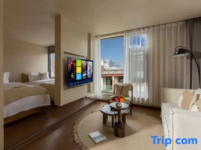 Standard Twin room with mountain view