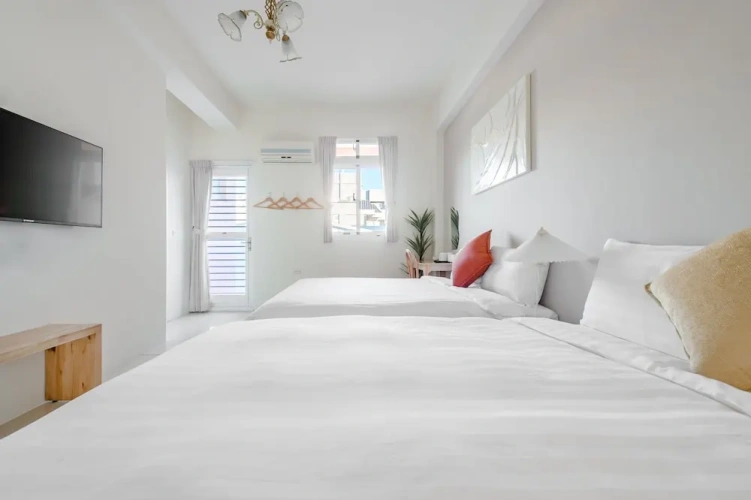 Standard Quadruple room with balcony