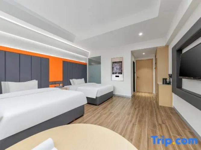 Premium Twin room