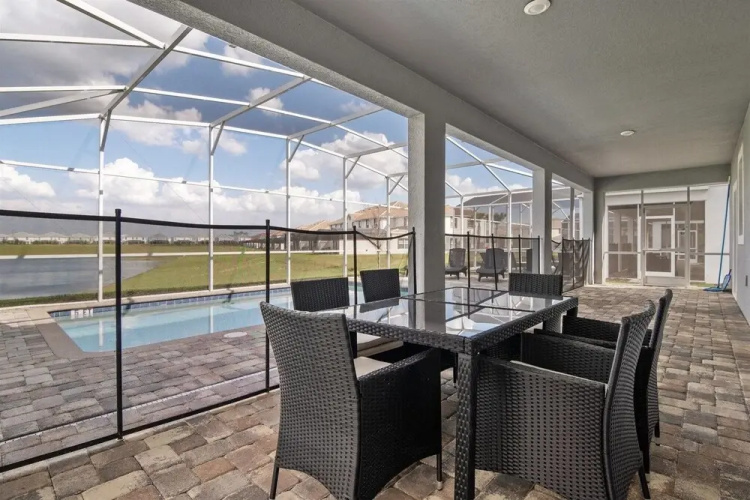 8BR ChampionsGate Pool Home w Theater