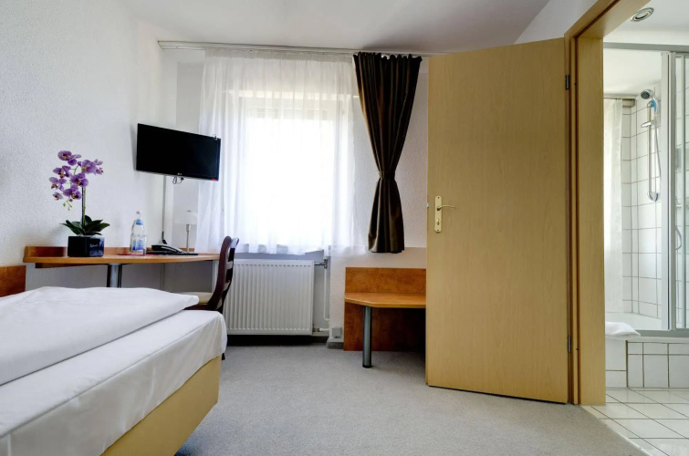 Zur Krone Garni-Hotel