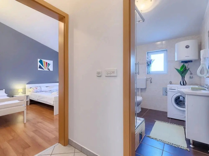 4S - One Bedroom No.2