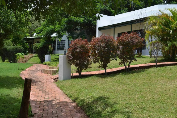 Tambuti Lodge