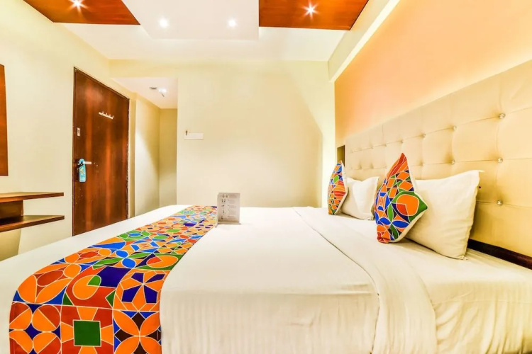 FabExpress Malad Residency