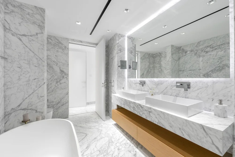 Luxe Dubai Marina 3Flr 4BR w Pool Sauna