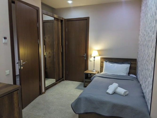 Standard Single room with balcony and with garden view