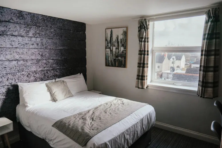 Hotels 247