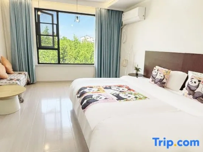 Standard Double room with view