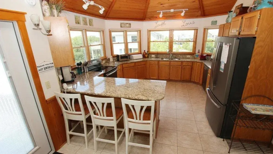 Sunshine Daydream - 6 Br Home