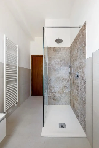 3 Bedrooms Apartment