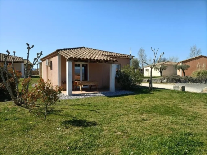 2 Bedrooms Chalet
