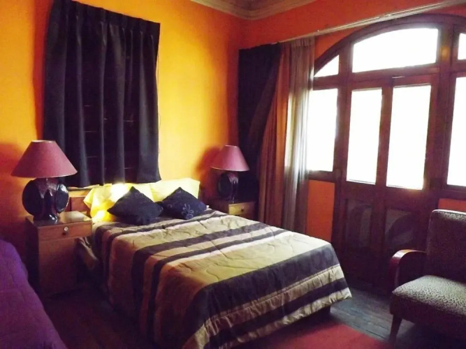 Hostal Paris