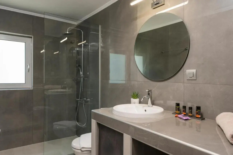 Quarters Luxury Apartments