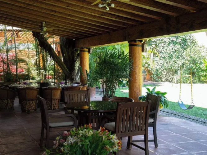 Zapote House