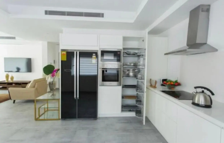 Luxurious King Suite Two Bedroom Space Available