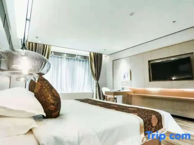 Standard Double room with view